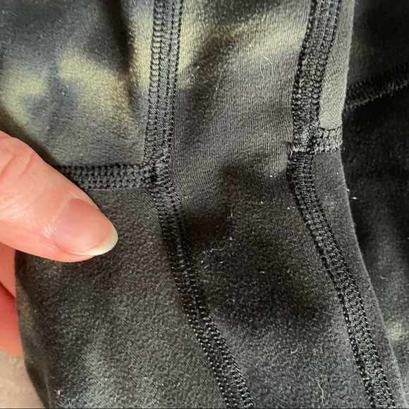 ❌SOLD❌ Lululemon Align Diamond Dye 21 inch - Picture 5 of 6